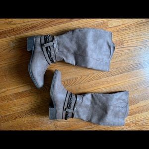 Taupe Boots *Only Worn Twice* 🌻